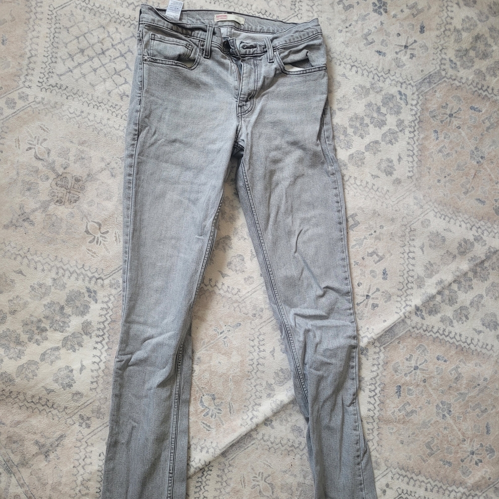 Signature by Levi Strauss Slim Men's Jeans in Light Gray